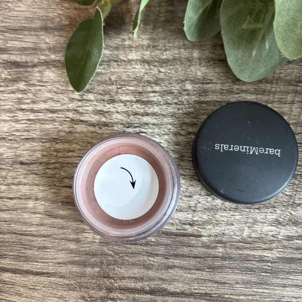 BareMinerals Blush Loose Powder NAUGHTY NAUGHTY .02 oz / 0.57 g New 0.02 oz